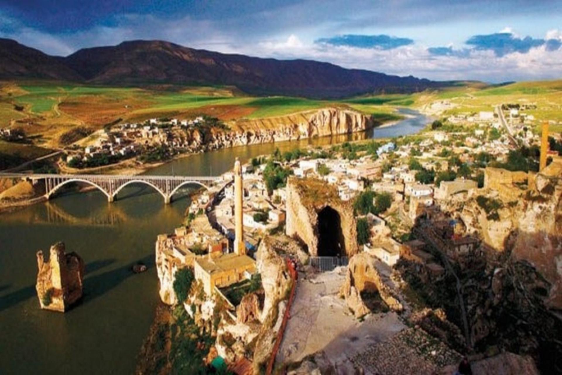 Uçaklı Butik Mardin Diyarbakır Midyat Hasankeyf Turu ( 2 Gece Konaklamalı...